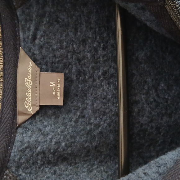 Pullover sweatshirt - Picture 3 of 6